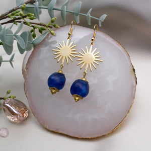 Recycled Glass Radiant earring - Cobalt Swirl